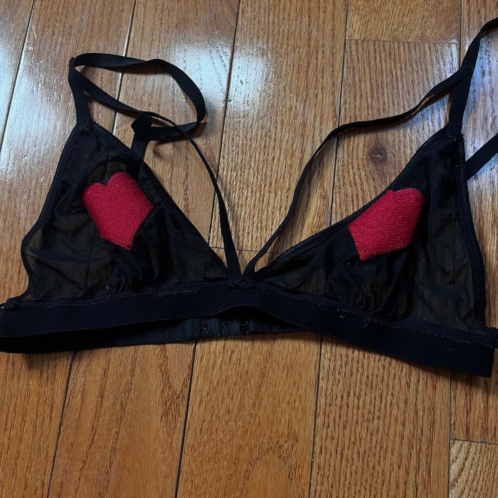 Small heart bra